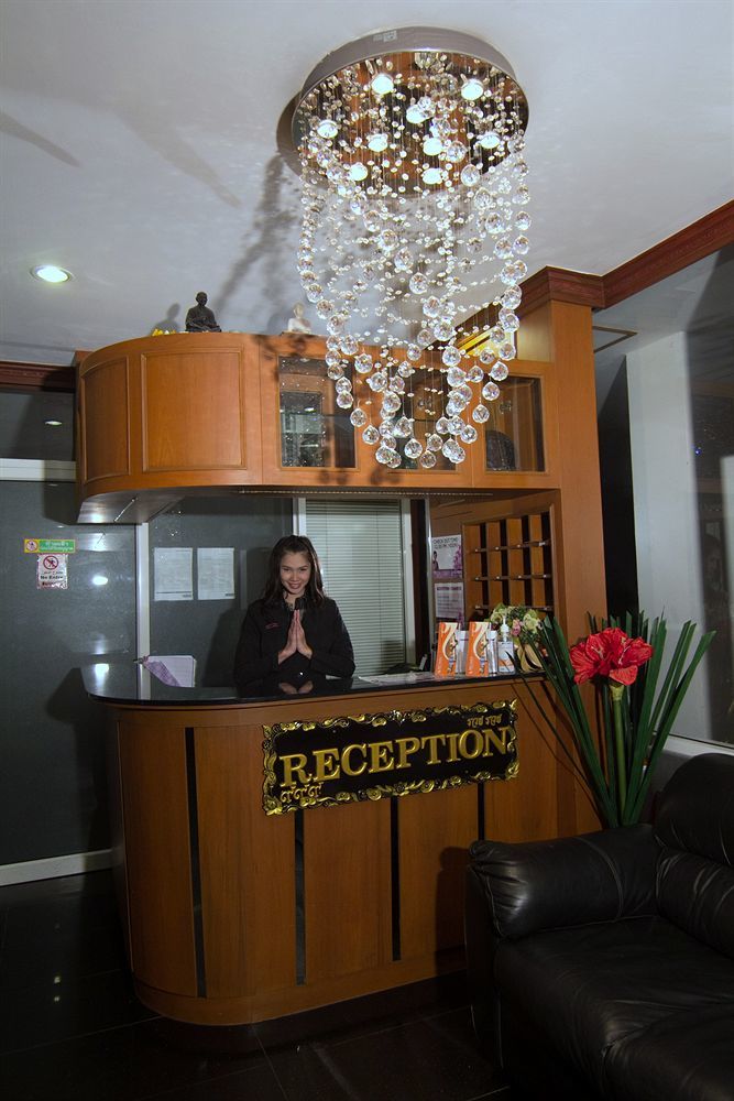 Sky Suites Bangkok Ngoại thất bức ảnh